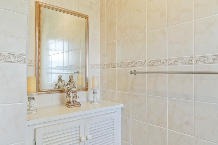 4 Bedroom Property for Sale in Gonubie Eastern Cape